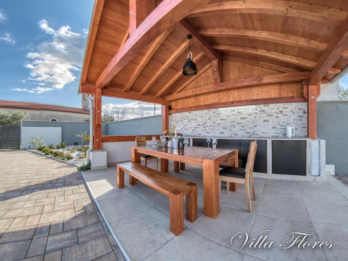 Villa Flores Kavran ภายนอก รูปภาพ