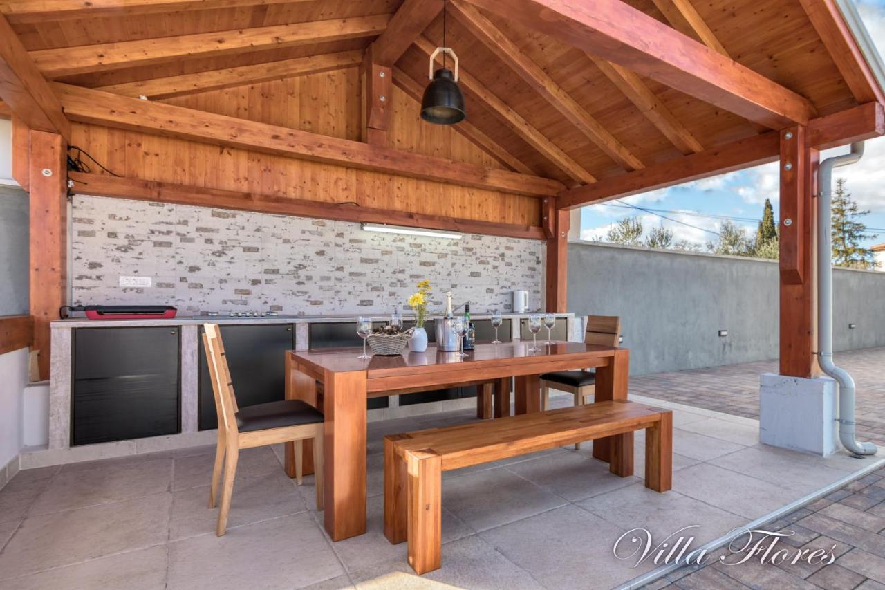 Villa Flores Kavran ภายนอก รูปภาพ